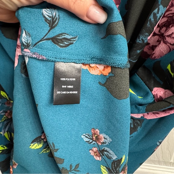 Torrid Teal Floral Women's Sleeveless Blouse - 2 - NWOT - Picture 6 of 8
